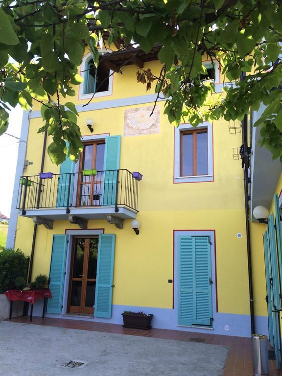 La Terrazza Del Barbaresco Bed & Breakfast Neviglie Exterior foto